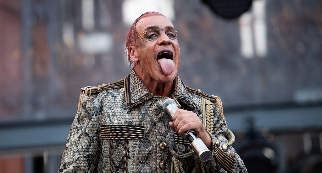 RAMMSTEIN – La policía alemana abre una investigación sobre las acusaciones de conducta sexual inapropiada contra el líder TILL LINDEMANN