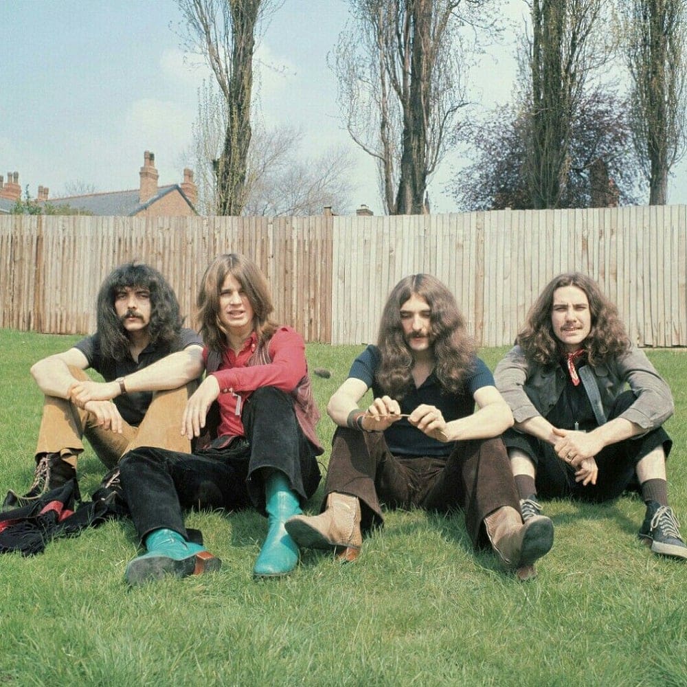 ¿Cuál es el origen y cómo ayuda el Heavy Metal?