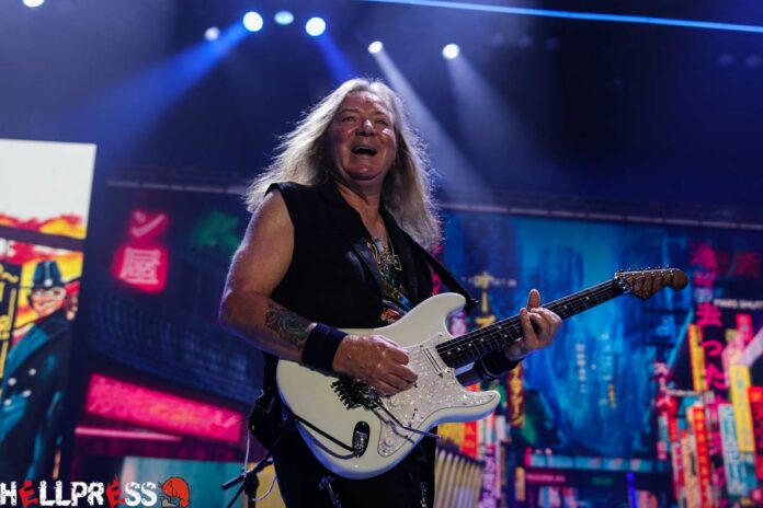 Dave Murray sobre el adiós de IRON MAIDEN: “Hay un momento y lugar para retirarse con dignidad”