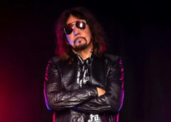 Muere Ace Frehley, guitarrista de KISS, a los 74 años